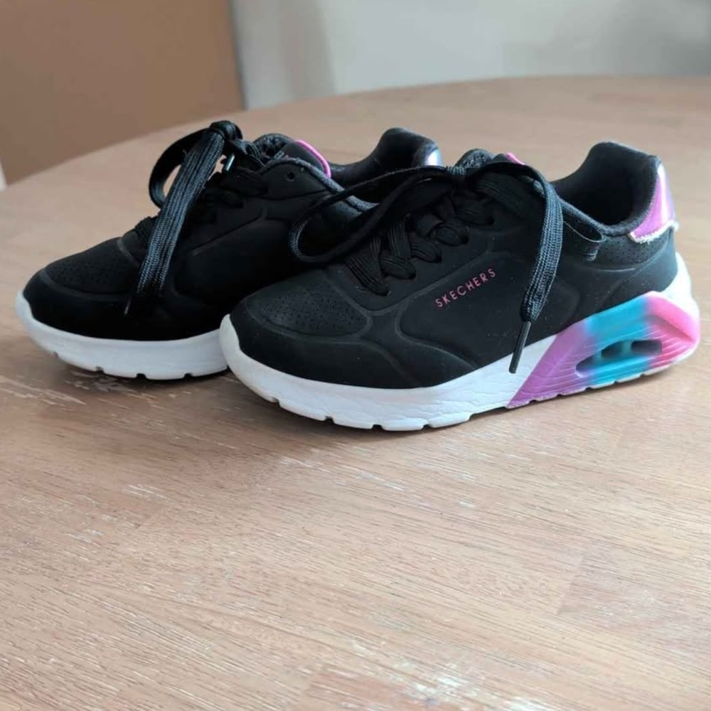 Girls Sketchers